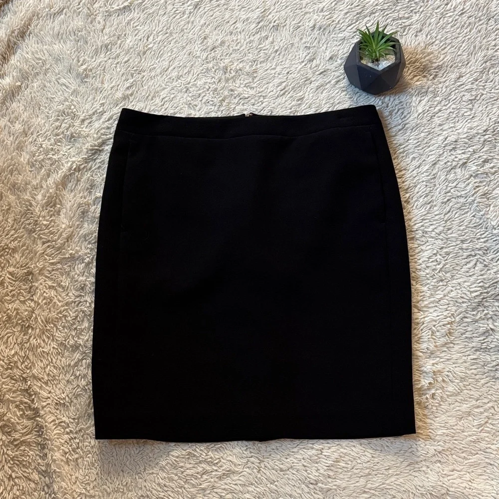 J. Crew the pencil skirt Black Size 12